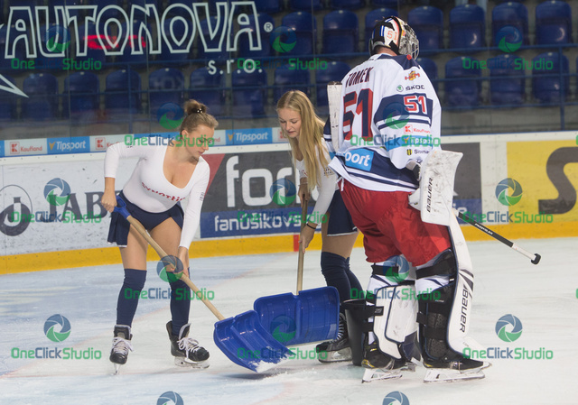 Ice girls a Tomek