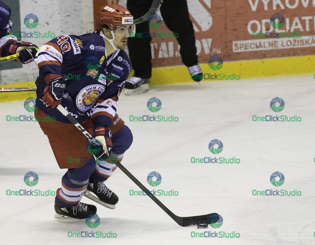 Adam Helewka (2)